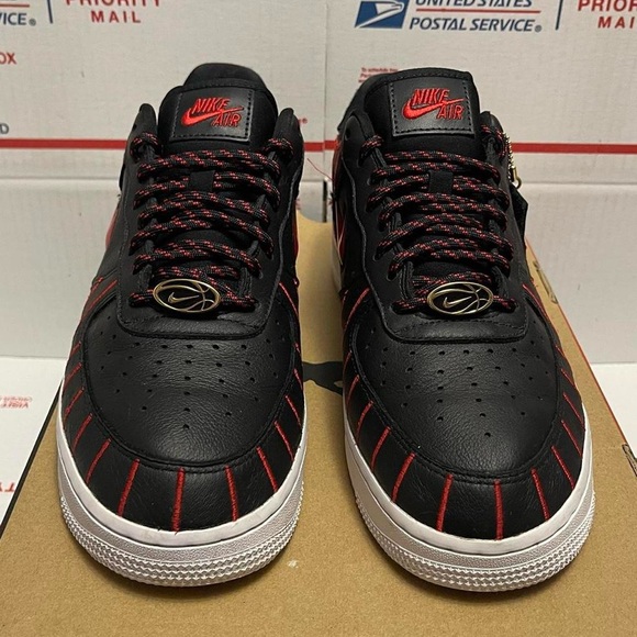 Wmns Nike Air Force 1 Jewel Low "Chicago" 2020 - Picture 4 of 8